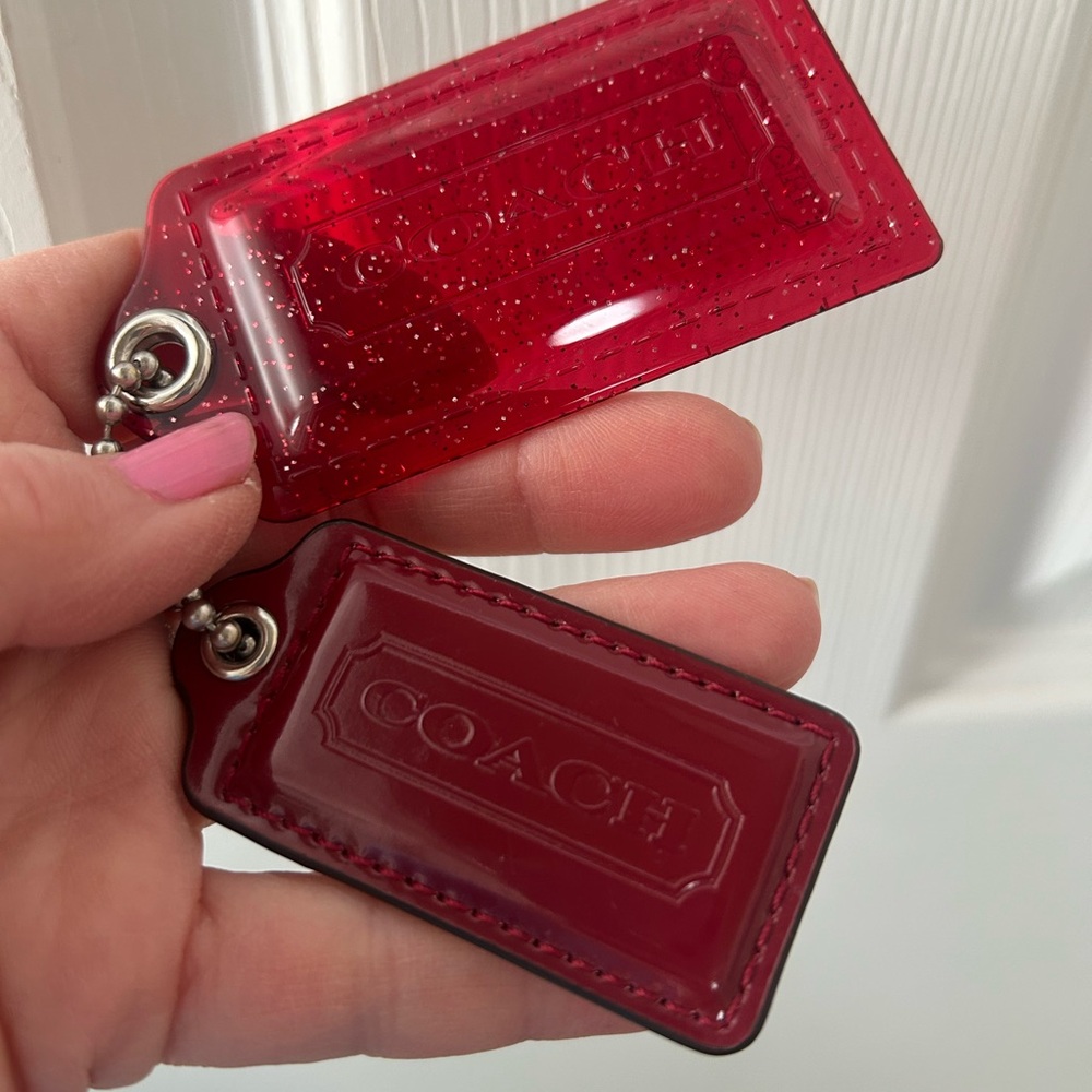 Vintage Coach Poppy hang tags. Raspberry glitter acrylic & patent leather. - Picture 10 of 10